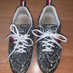 Tommy Hilfiger sneakers - snake print